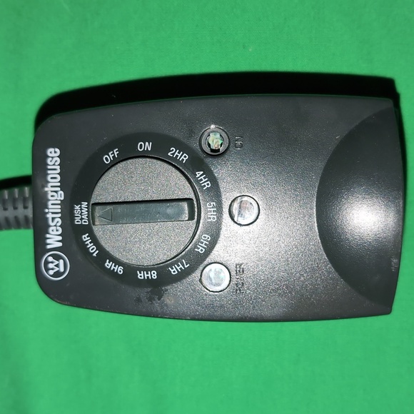 Westinghouse Photoelectric Switch with Timer Model 28483 Black - Picture 2 of 4